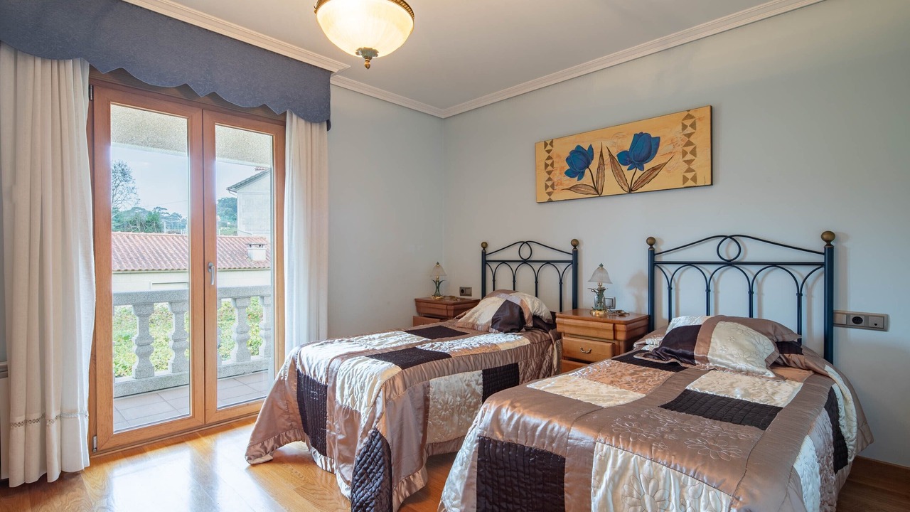 Photo of Bedroom in Hio