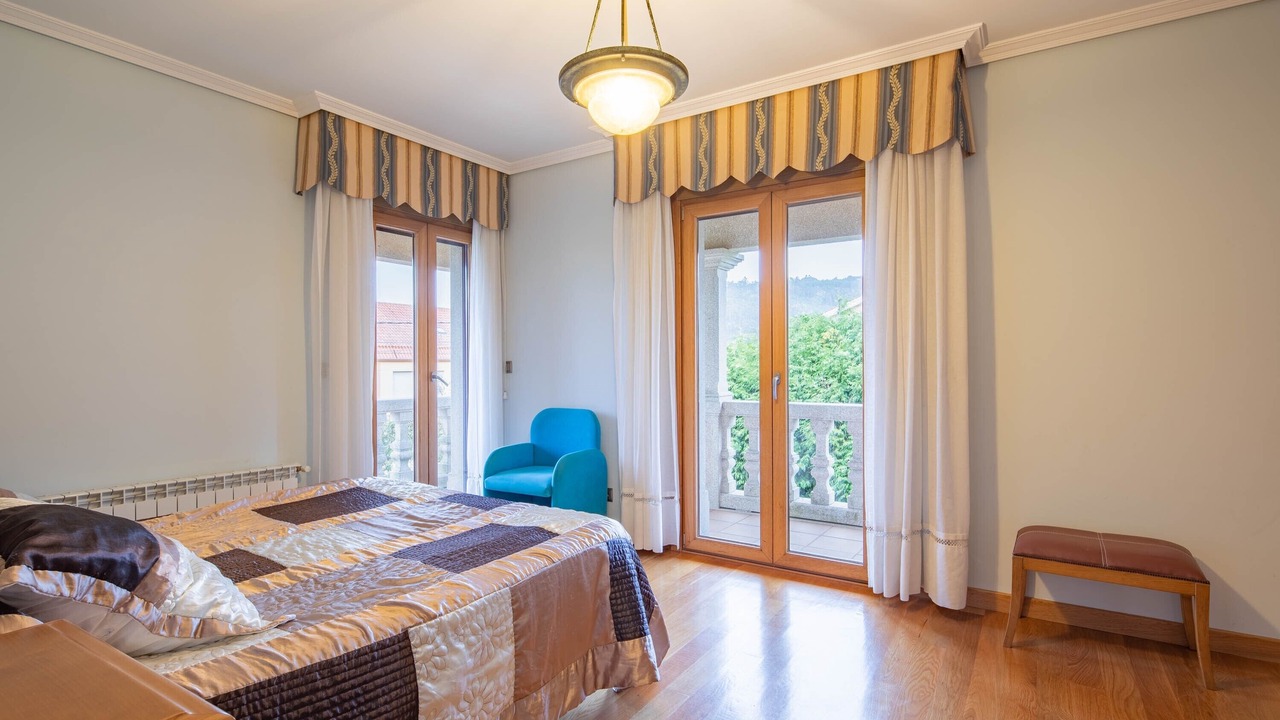 Photo of Bedroom in Hio