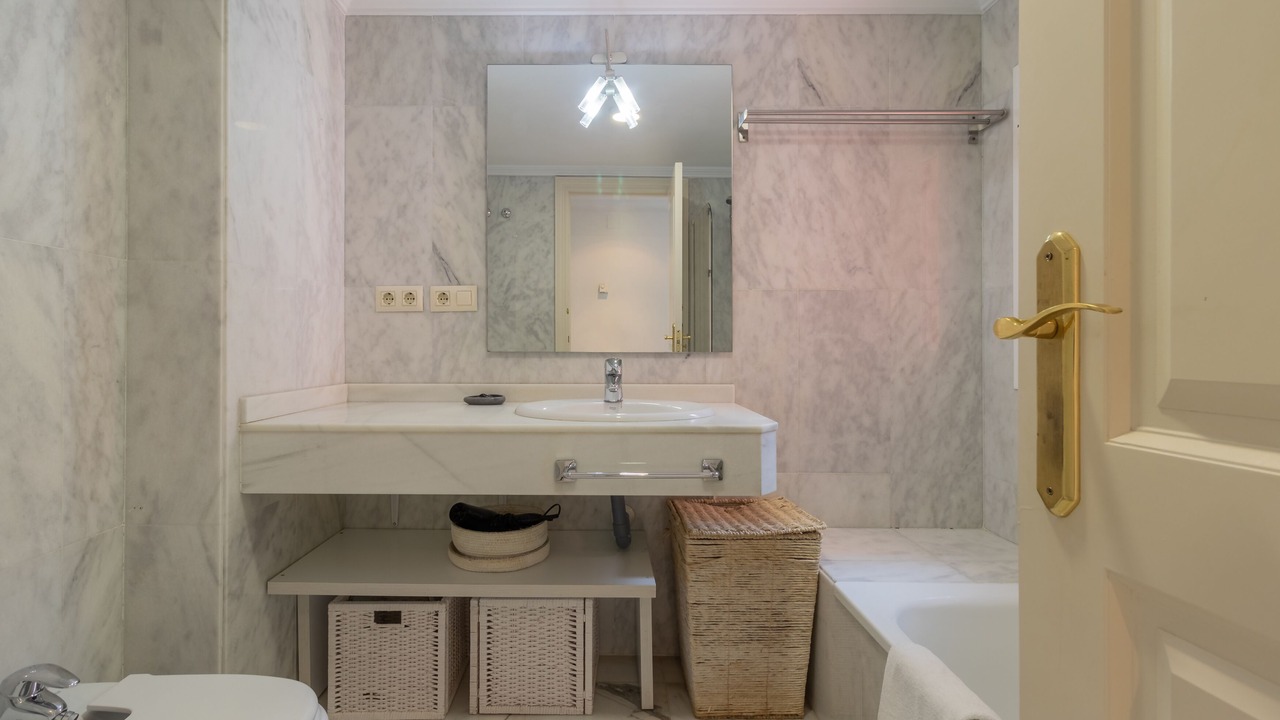 Photo of Bathroom in Jewish Quarter