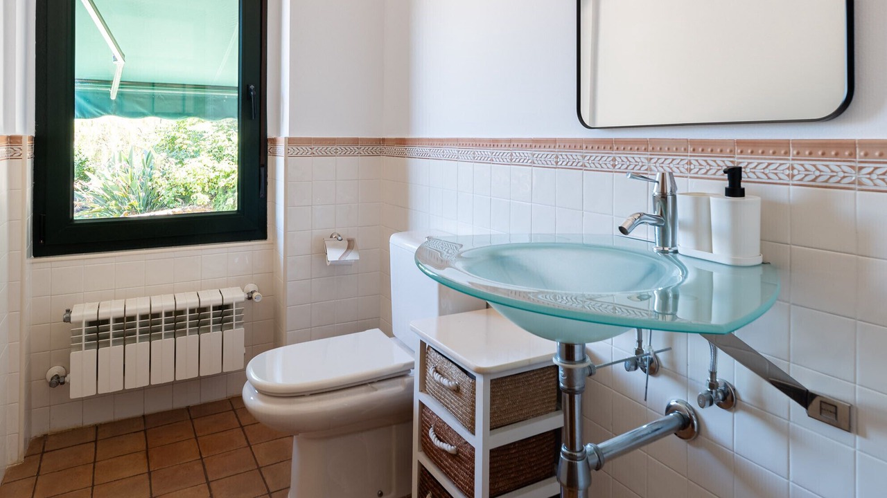 Photo of Bathroom in Limens