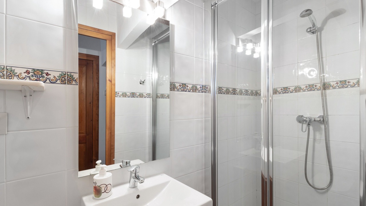Photo of Bathroom in Sagas