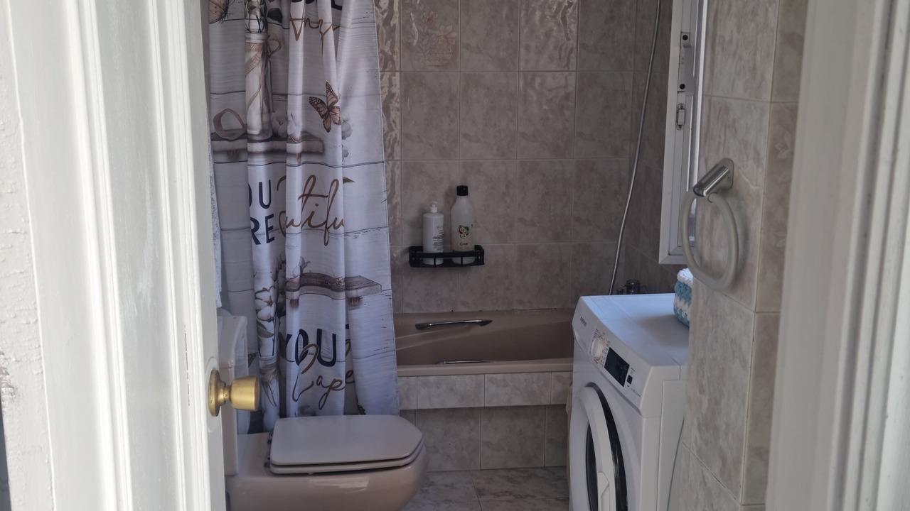 Photo of Bathroom in Poio