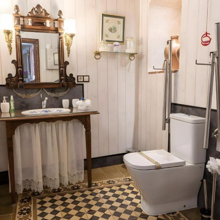 Photo of Bathroom in Noves