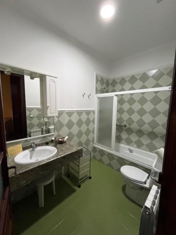 Photo of Bathroom in Mota del Cuervo