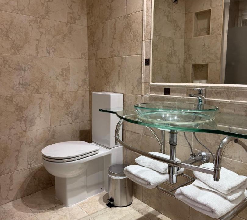 Photo of Bathroom in La Trinidad-San Juan y Todos los Santos