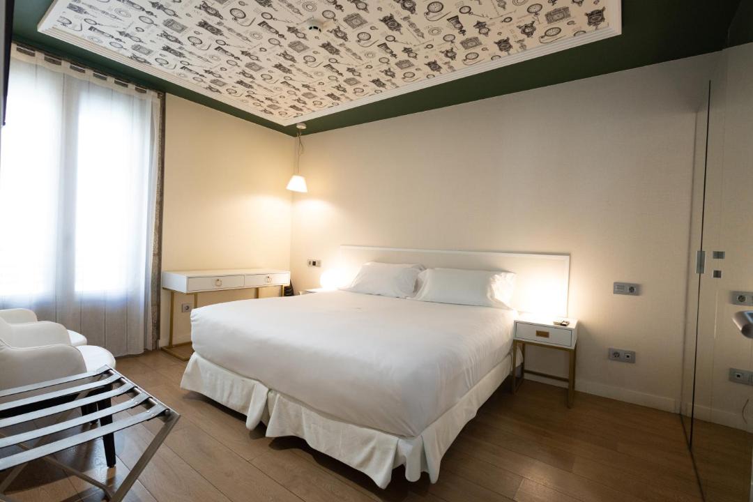 Photo of Bedroom in Santiago de Compostela Historic Centre