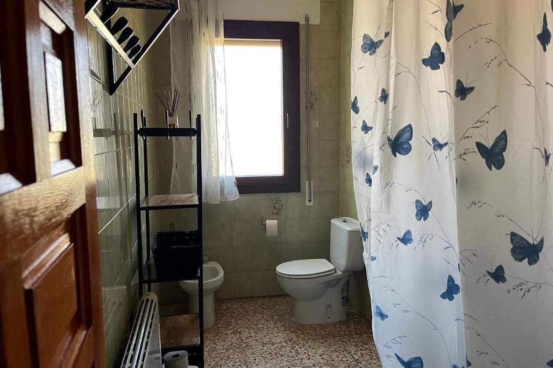 Photo of Bathroom in Orihuela del Tremedal