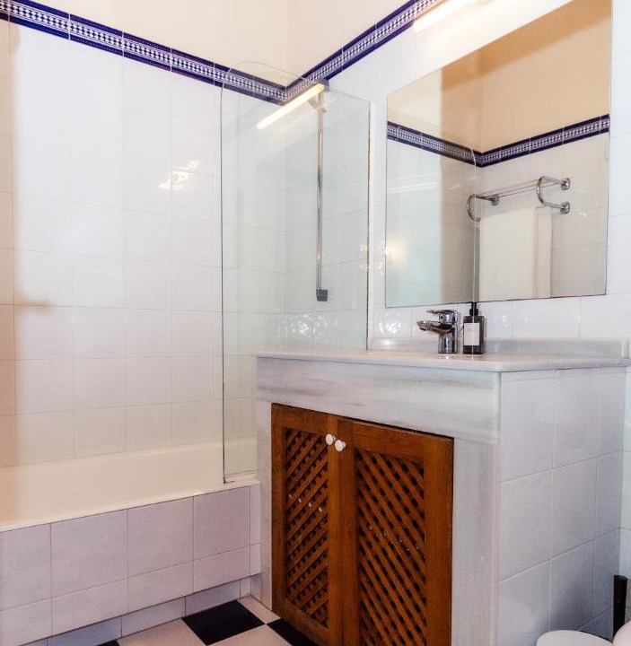 Photo of Bathroom in Teo