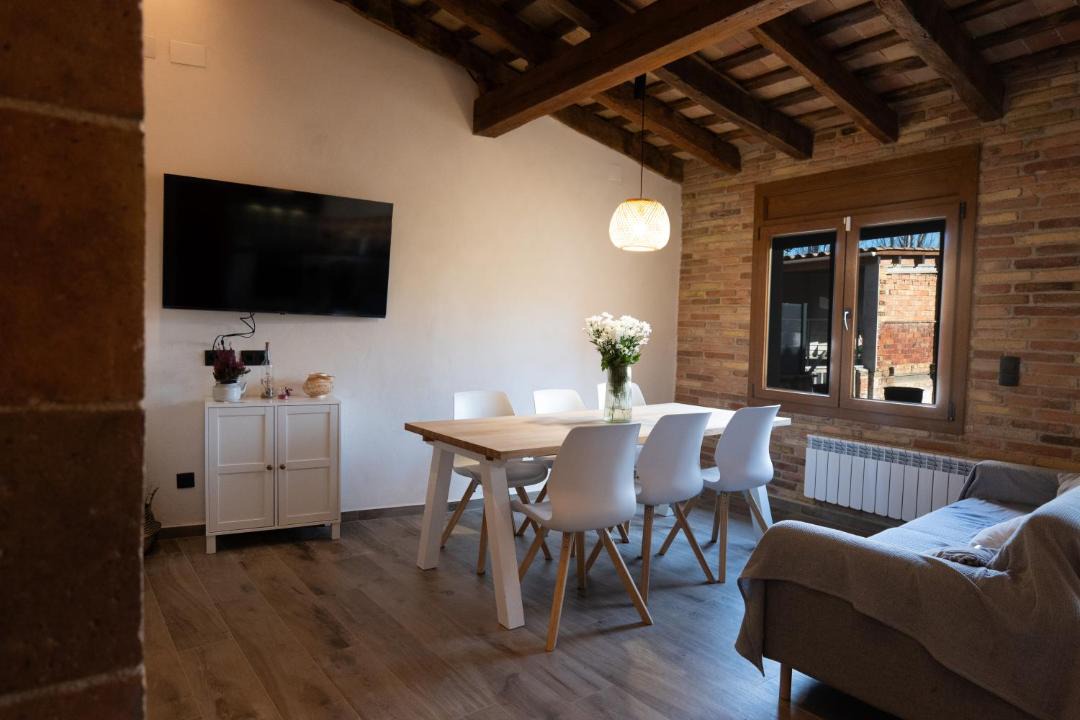 Photo of Livingroom in Vic