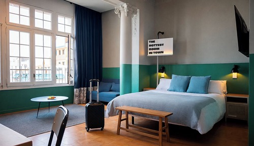 Deluxe Double or Twin Room