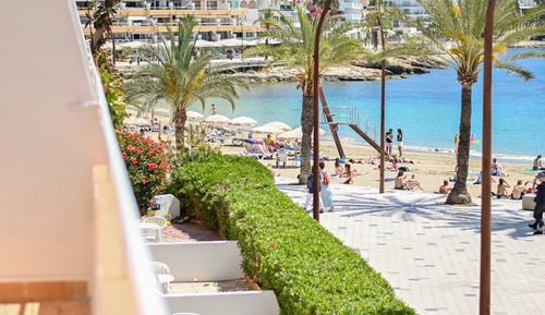 Standard Double Room, 2 Twin Beds, Partial Sea View