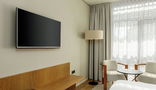 Standard Room, 1 King Bed, Garden View
