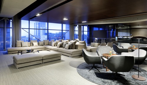 Club Room, 1 King Bed, City View