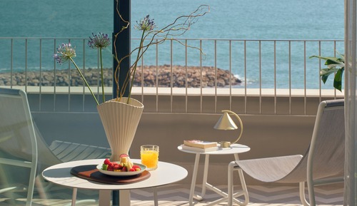 ME, Superior Room, Sea View, Corner