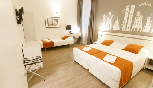 Triple Room