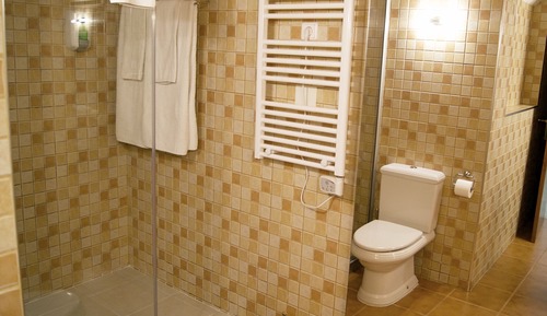 Economy Twin Room