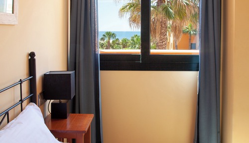 Apartment, 2 Bedrooms, Partial Sea View