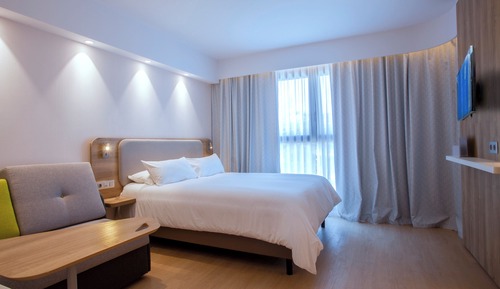 Standard Room, 1 King Bed with Sofa bed (Free Breakfast)