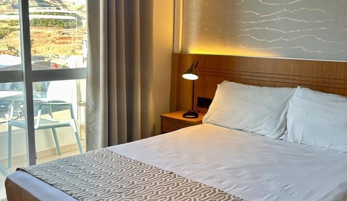 Single Room, Balcony