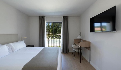 Superior Double or Twin Room, Balcony, Pool View