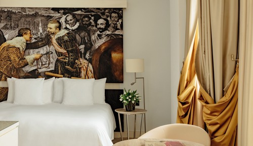Deluxe Room, Connecting Rooms