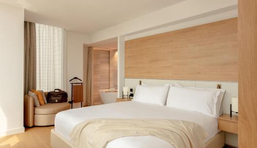Red Level One Bedroom Master Suite