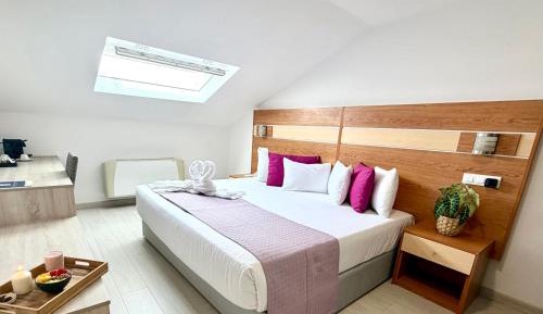 1 King Bed
