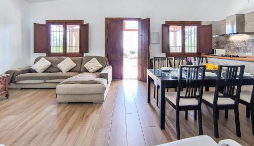 Three-Bedroom Vacation Home 