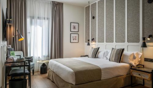 Queen Room - Disability Access