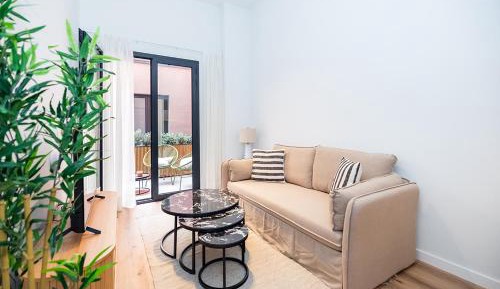 One-Bedroom Apartment with Terrace