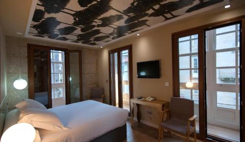 Deluxe Double Room with Balcony or Gallery