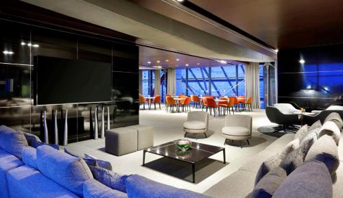 Deluxe King Room with City View - High Floor/Club Access