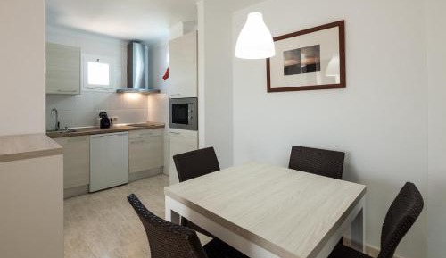 Two-Bedroom Apartment (3-4 Adults)