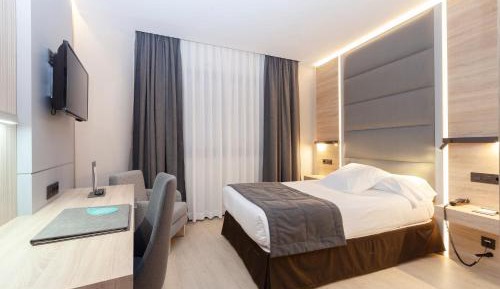 Budget Single Room