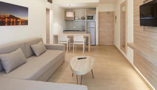 Suite with Lateral Sea View