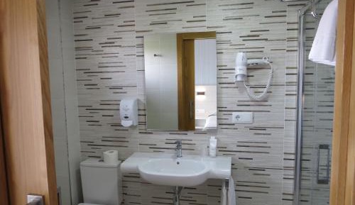 Triple Room (3 Adults)