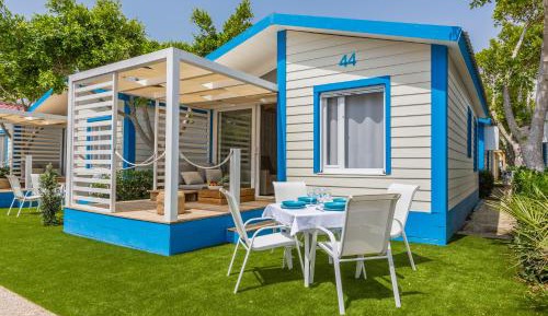 Deluxe Bungalow with Garden View Mediterranean Suite