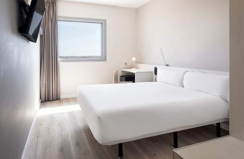Viladecans Hotel | B&B Hotel Barcelona Viladecans