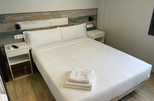 Cerdanyola del Valles House | Hey Rooms