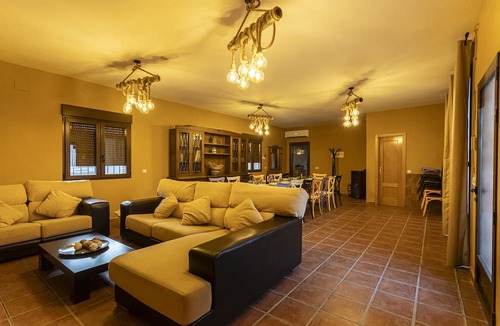 Mascaraque House | Casa Rural Abuelo Mauri 4 Estrellas
