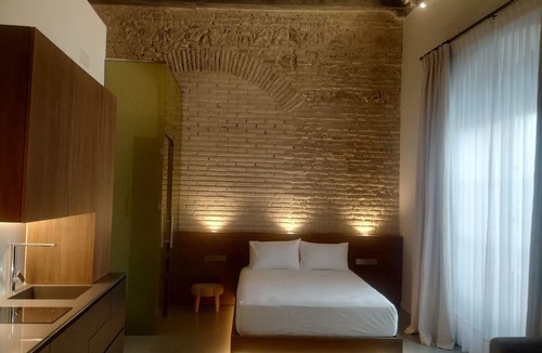 La Catedral House | Casa del Cardenal
