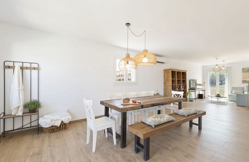 Sant Llorenc d'Hortons Hotel | Masia Can Rovira