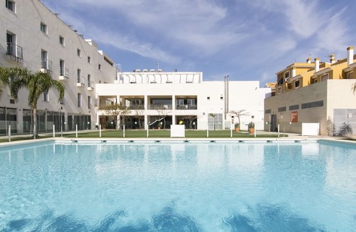Carihuela Hostel | Torremolinos Inturjoven Youth Hostel