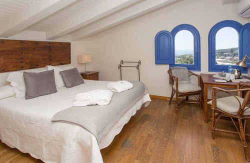 Cabrils Hotel | Hostal de la Plaça