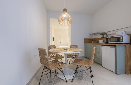 Conil de la Frontera City Center House | Alzocaire Boutique