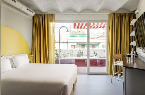 El Guinardo Hotel | BYPILLOW Flamant
