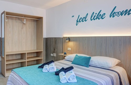 Torremolinos Apartment | Andalusian Apartment By Seric