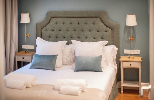 Sant Gervasi Apartment | Five Bedroom duplex apartment with sunny terrace - You Stylish