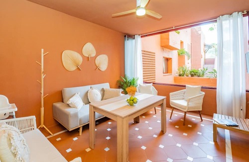 Nikki Beach Apartment | Cubo's Beach & Parking Jardines de Don Carlos/free wifi/close to the beach