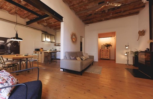 el Mercadal Apartment | Bravissimo Carrer Nou, cosy 2-bedroom apartment in the center of Girona